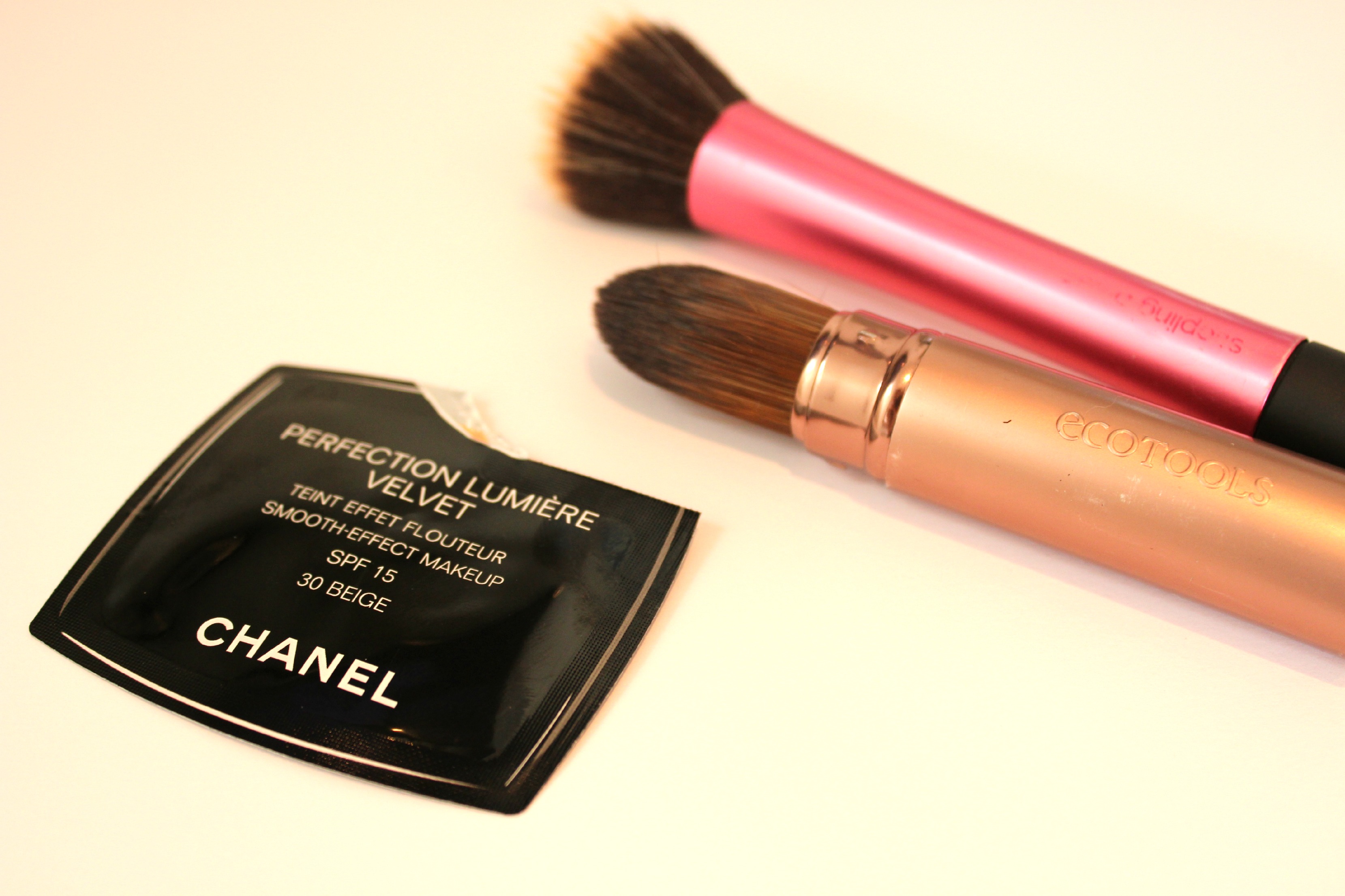 Chanel – The new foundation 'Perfection Lumiere Velvet